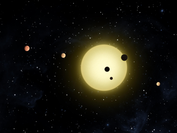 Será que o Sistema Solar já foi parecido com Kepler-11, com vários planetas maiores que a Terra próximos ao Sol? (Crédito: Nasa)