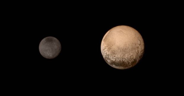 Imagem de Plutão e Caronte feita durante a aproximação final, em 11 de julho, pela sonda New Horizons. Agora vai! (Crédito: Nasa)